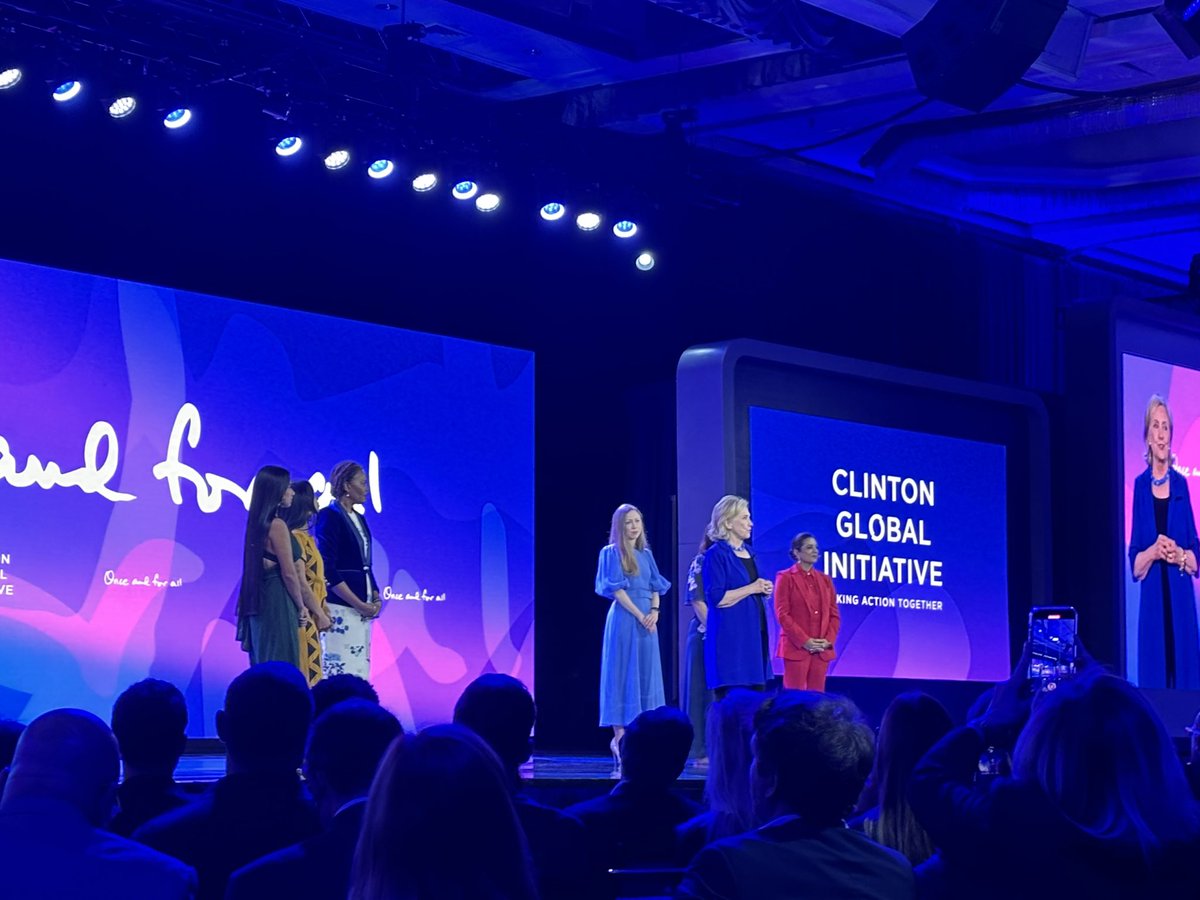 jen de melo tweet media