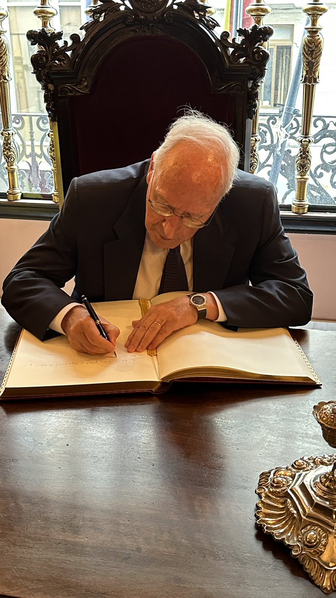 Colegio Notarial Valencia tweet media