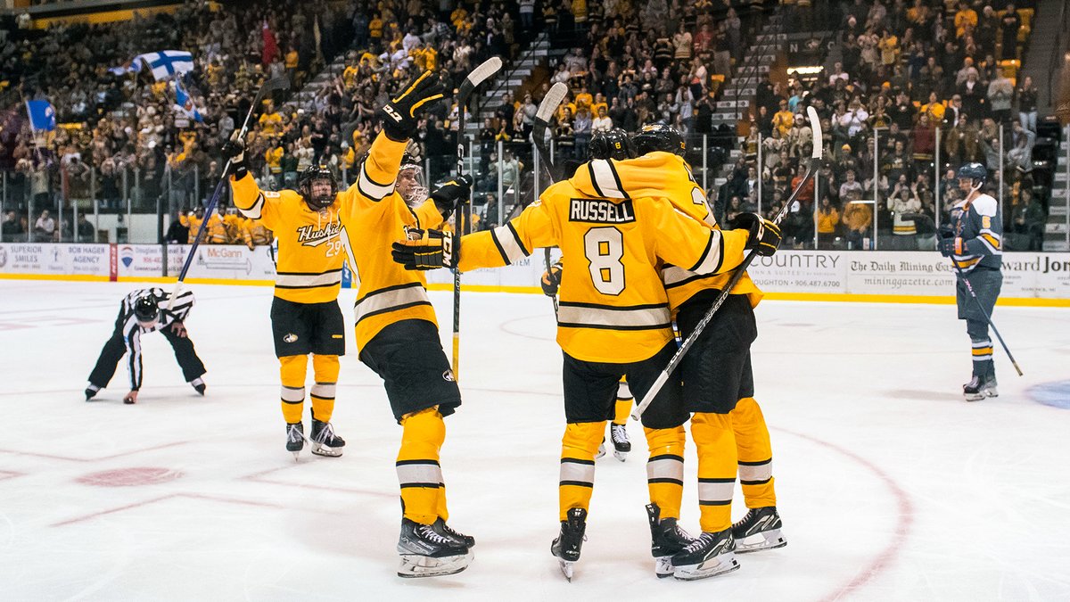 mtuhky's tweet photo. Michigan Tech is the top pick in both CCHA Preseason Polls. #mtuhky #FollowTheHuskies

📝https://t.co/BQEERzqE1a https://t.co/Moo2NUsz1W