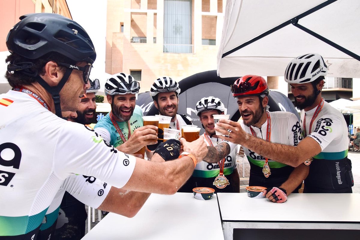 GesaSports's tweet photo. Con una buena dosis de compañerismo y aventura tras la Non Stop Madrid-Murcia 🚴‍♂️

🗺️ 400 ciclistas, dispuestos a conquistar los kilómetros comprendidos entre Madrid y Murcia. Sin embargo, las condiciones meteorológicas  tenían otros planes

+INFO: 
https://t.co/KmQp4lBhyE https://t.co/XQ2EN8tFfw