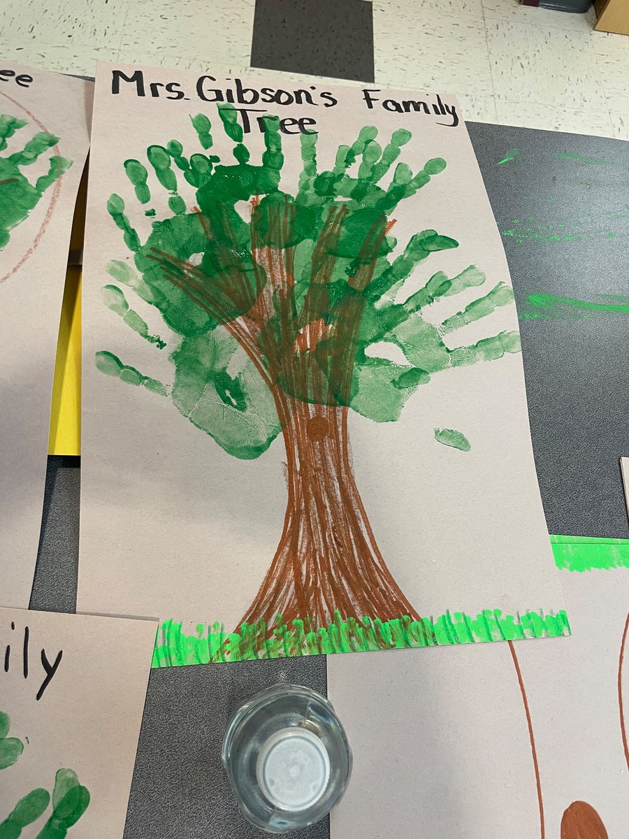 MrsGibSPED23's tweet photo. This week we are learning about Family’s! We started making our family trees this morning, they are going to be so cute! Celebrating each family and celebrating our class family. Be on the 👀 out. Lots of different things planned coming soon💙💛#WeAreCUCPS #ccesdukes https://t.co/6uEjpPKOX3