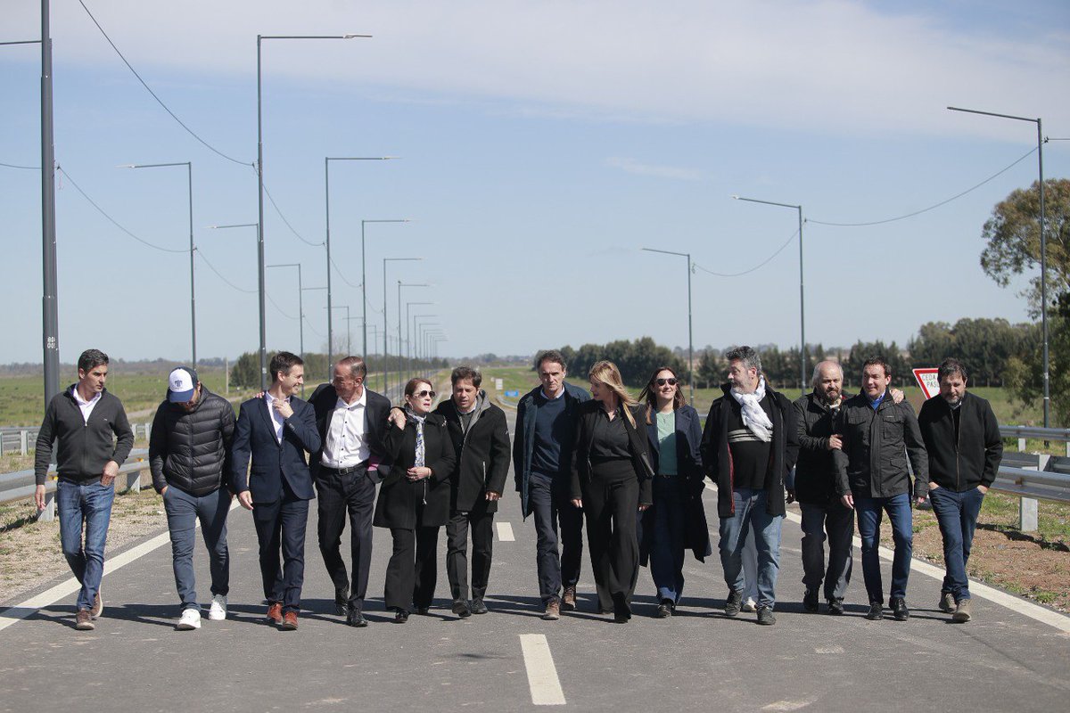 La Autopista Presidente Perón está cada vez más cerca de ser una realidad. Una de las obras más importantes que tenemos en marcha en la provincia y que va a significar un antes y un después en la vida de las y los bonaerenses.

#DERECHOalFUTURO