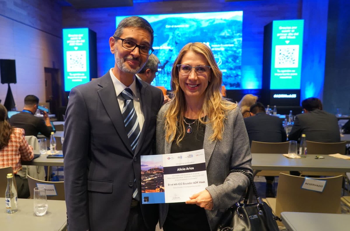 AliciaAriasEcu's tweet photo. La mediación es una potente herramienta para casos complejos entre múltiples partes. Gracias por la invitación #ADRweek @lacamaradequito https://t.co/OZ1UqimSpR