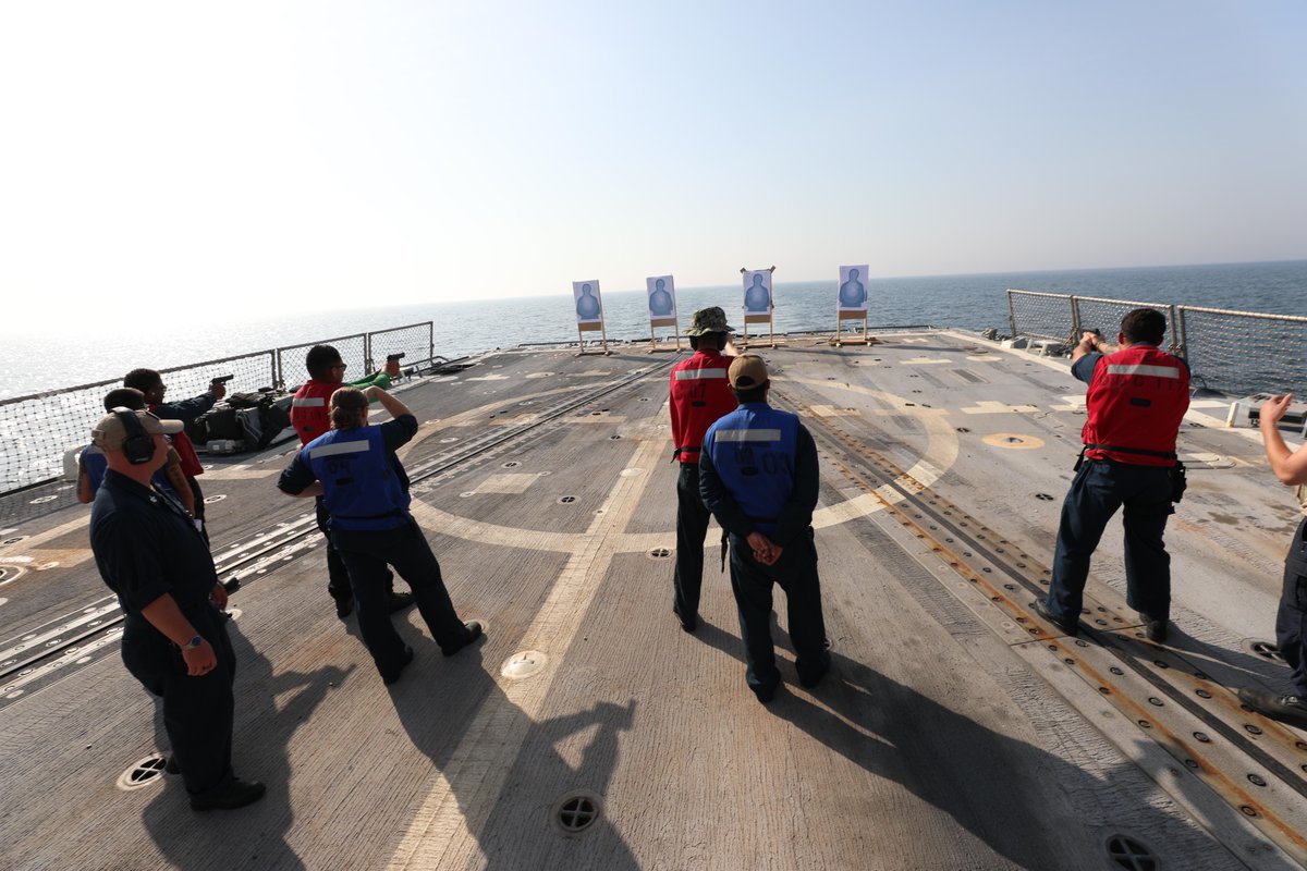 Iron sharpens Iron ⚓️🎯

Sailors assigned to @USSPAULIGNATIUS #DDG117 aim an M9 qualification shoot.