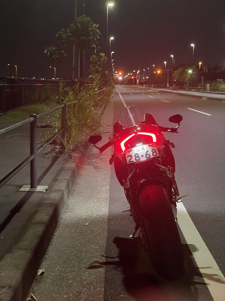 StileEffe's tweet photo. 夜は大分気持ちよく走れる気温になってきましたね😁 https://t.co/QeUQcN5GPS