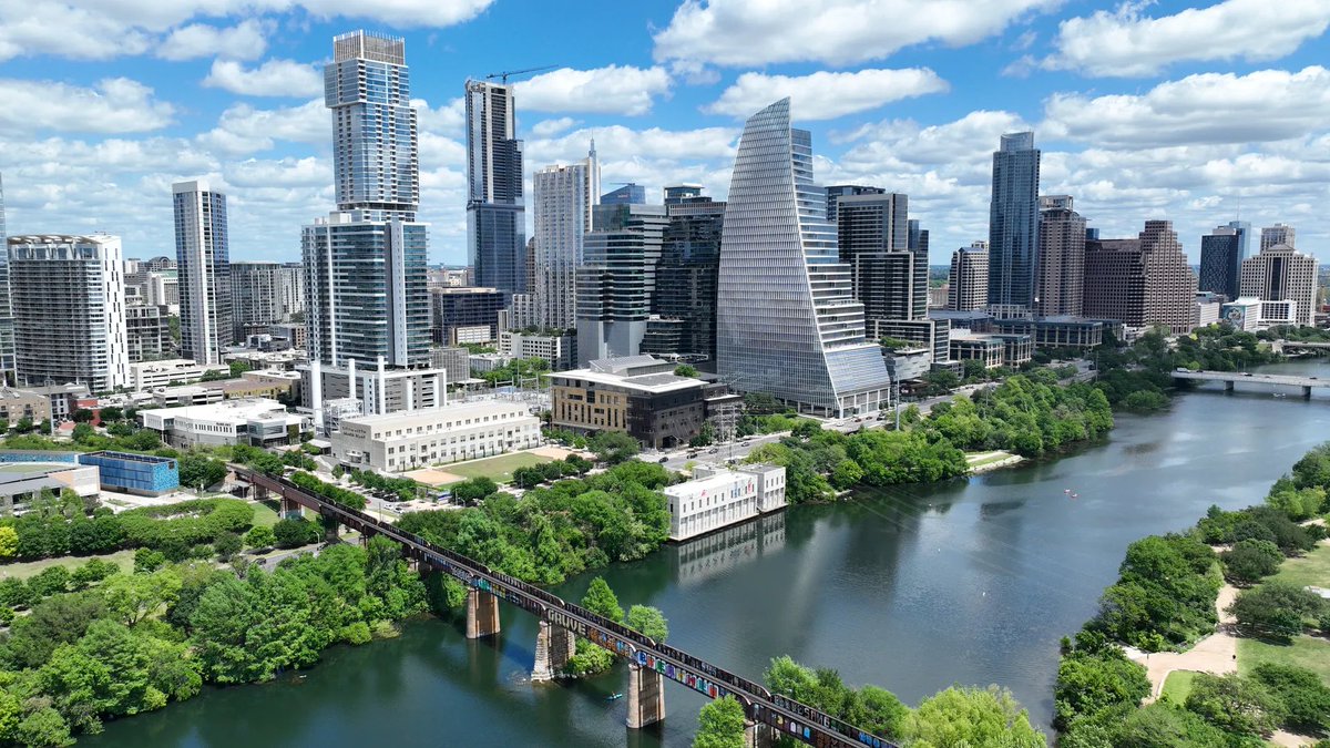 YIMBYLAND's tweet photo. What are your top 4 US cities and why are they New York, Austin, SF and Cincinnati? https://t.co/4q38UAxEj4