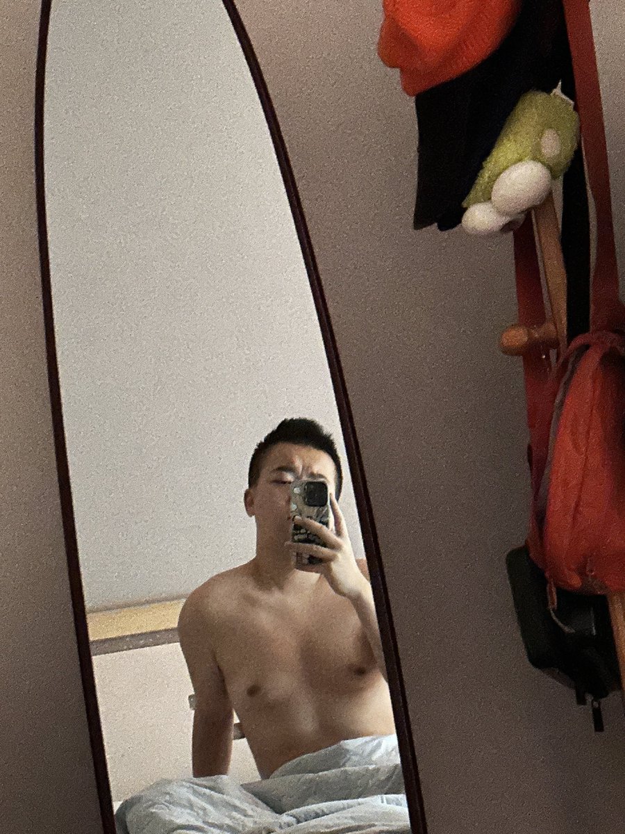 Charlieair1's tweet photo. 乳房下垂 https://t.co/ddJSAd436n