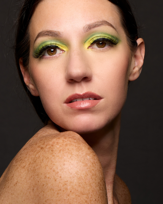 LJ_Photography1's tweet photo. Glowing and clean beauty. This elegant woman had an a beautiful personality to match. I never get tired of these types of looks, Ever.
#FashionAndBeauty @iso1200magazine #beautyportrait
#876Studio #portrait#portraitlighting https://t.co/85vw3MH1od