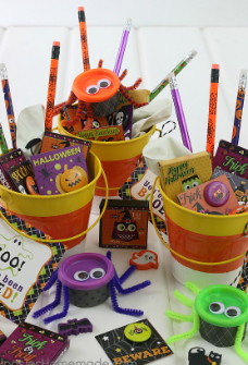 HolidayInnBMTH's tweet photo. Why not book an Autumn break away with the family this October Half Term. Halloween Treat pack for all kids who check in with us from Sunday 22nd October. https://t.co/BfXFujHen3
