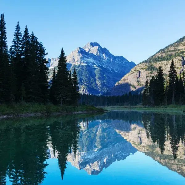 OutlanderTravel's tweet photo. Wave goodbye to those #mondayblues and hello to a getaway! We're here to help get you anywhere. Let's start planning today! 

Click here to get started! https://t.co/dptG9sCdMK https://t.co/6qn8C9QS1S