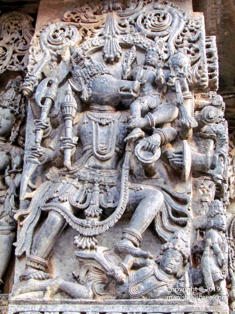 It's a proud moment and good news for Kannadigas for Ganesha Chaturthi 

The Hoysala temples at Belur, Halebidu and Somanathapur in Karnataka are declared as UNESCO World Heritage Sites today 

This inclusion marks the 42nd #unescoworldheritage site in India