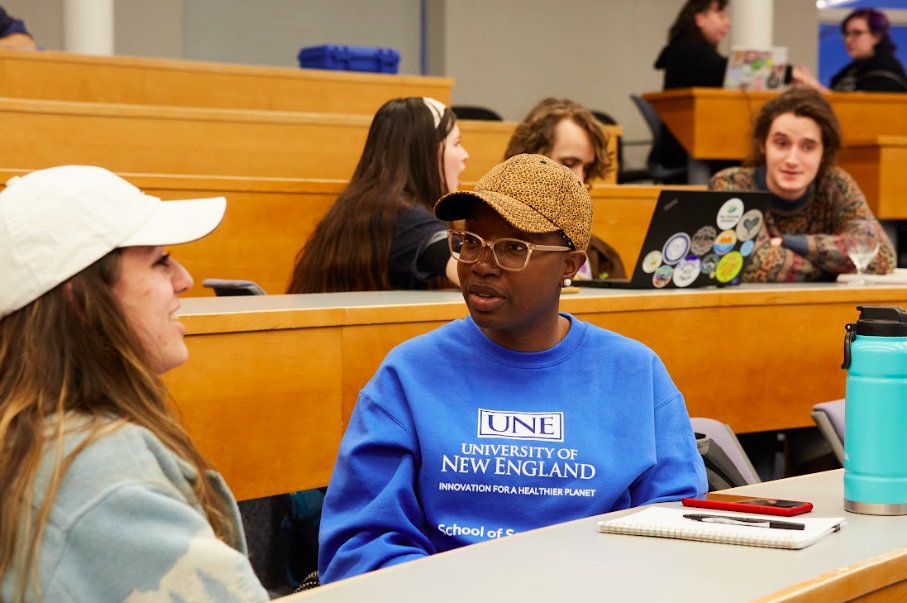 As a student in our #Business program, you'll take courses in all of the functional areas of business, including accounting, business law, economics, finance, management, and marketing. Find out more in an upcoming info session on Sept 29 or Nov 9: bit.ly/3XSU9z9 #UNE