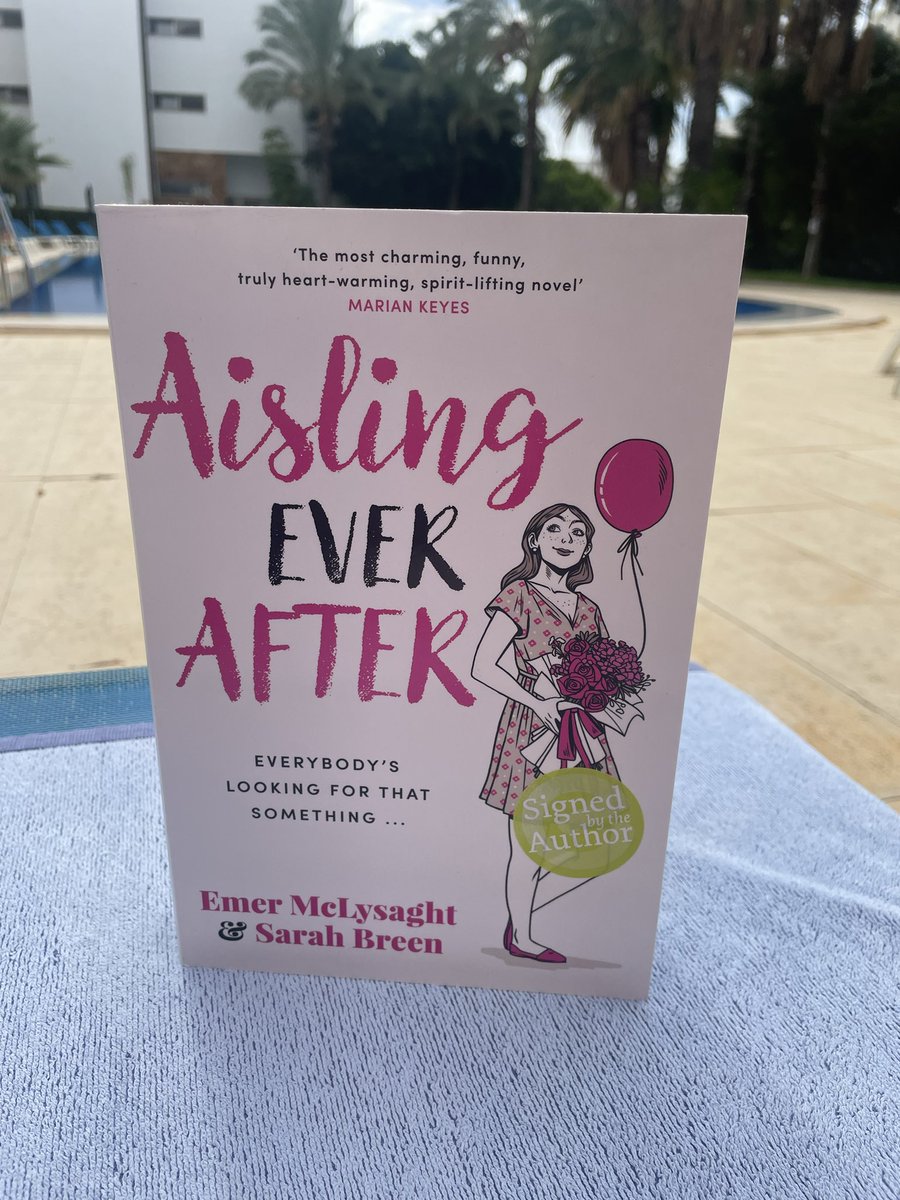 cfloody83's tweet photo. Aisling in Albufeira @SarahJayBee @EmerTheScreamer read in a day - laughed and cried - amazing 🙌🏻 #sunhol #albufeira #aislingeverafter https://t.co/YIvRvf9QTA