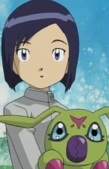 childhood crush vs ult bias Idk how but yeah  