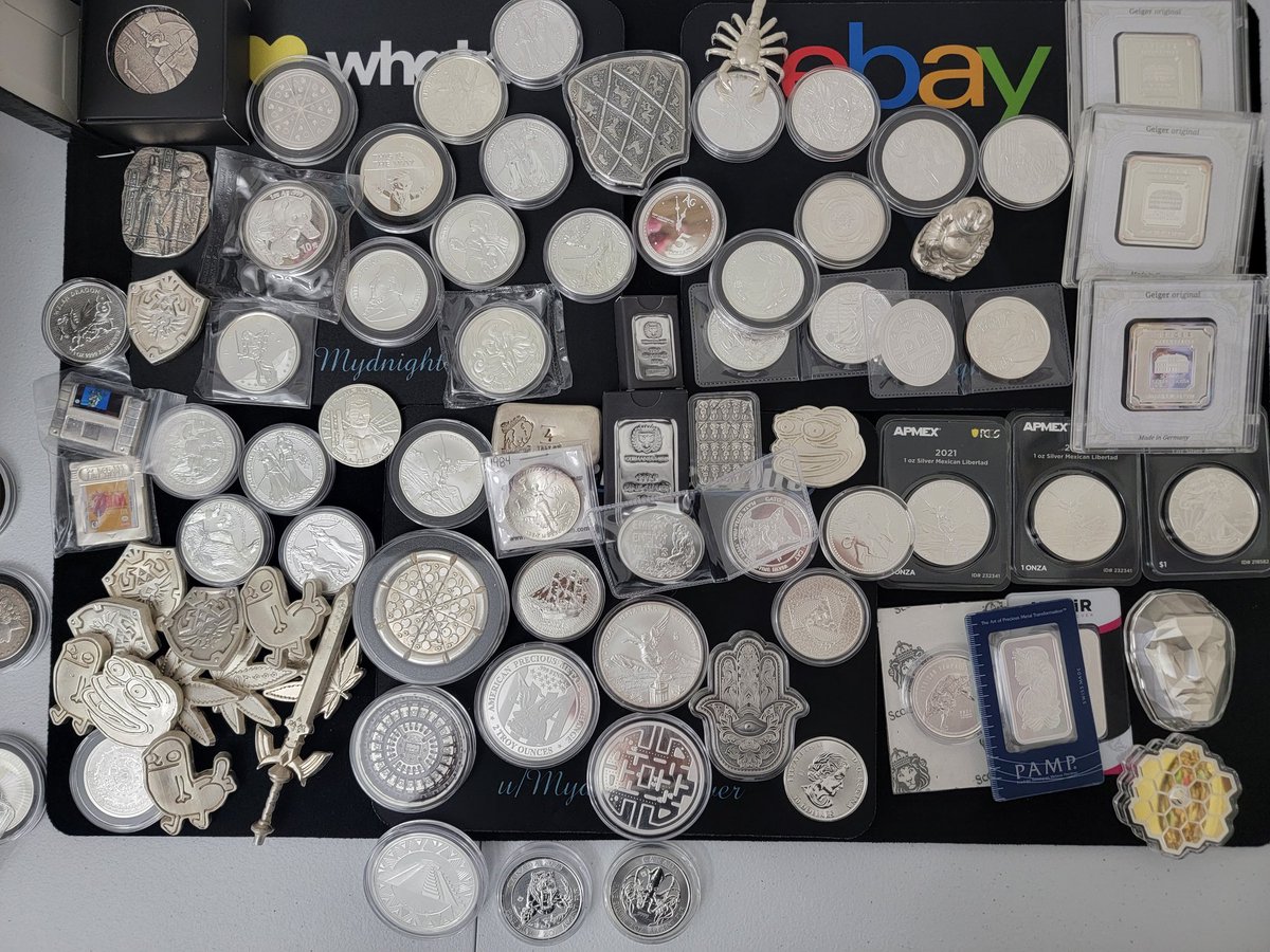 Playing with the personal collection today 🤗

#Silver #silverdegenclub #silverdegenerates #silversale #silversqueeze #silverstacking #silverstacker #DrainTheMint