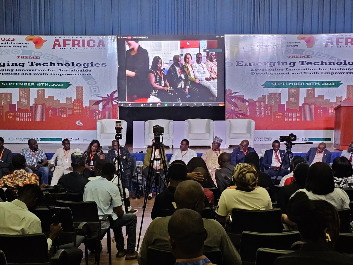 CS2Nigeria's tweet photo. Useful interactions @ African Youth IGF in # Abuja #Nigeria 
#AfYIGF
@AfricanYouthIGF
@Africaigf
https://t.co/EQpYAghkdN https://t.co/fttkZrHqQ3