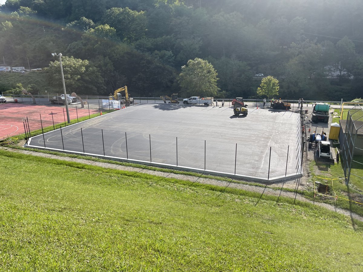 Precision_ENGR's tweet image. At Perry County Tennis Court in Hazard, KY, last week, Precision&apos;s CMT department was on-site to test base and surface layers of asphalt. 🎾 We performed several inspections and numerous tests using our nuclear density gauge.  #QualityTesting #AsphaltTesting #PrecisionEngineering