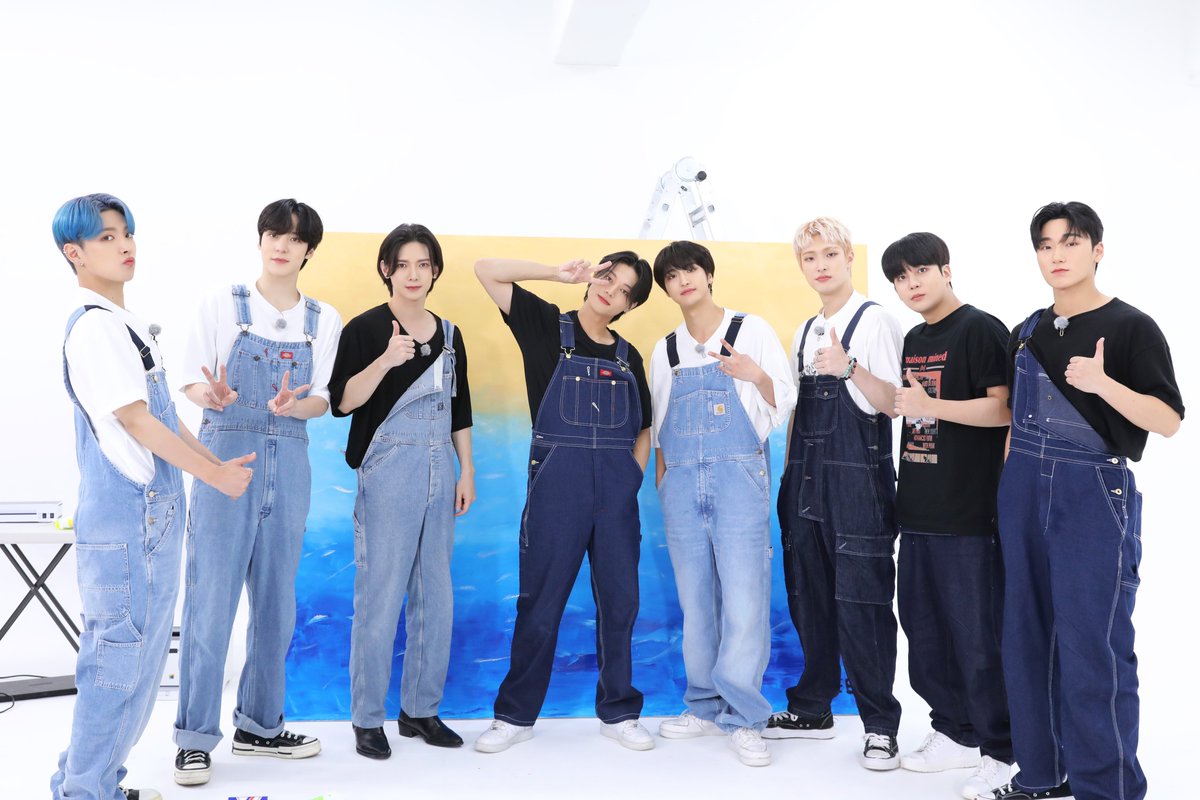 [📷] ATEEZ(에이티즈) WANTEEZ Behind Photo 
⠀
어서 와 K뀨♡는 처음이지?😏
KQ 리브랜딩 편이라고 쓰고
에이티즈 아무 말 대잔치라고 읽는다😆
창의력을 뽐내며 상상의 나래를 맘껏 펼친 티즈들🎨
⠀
#ATEEZ #에이티즈 #WANTEEZ