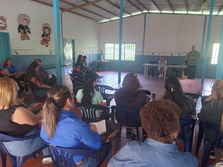 18/09/2023 || 
Inicio de Actividades administrativas y entrega formal de la Institución por parte de la Licda Rosa Serrano docente jubilada con función directiva, al equipo de DCDCE Municipal a cargo del Licdo Javier Duarte.