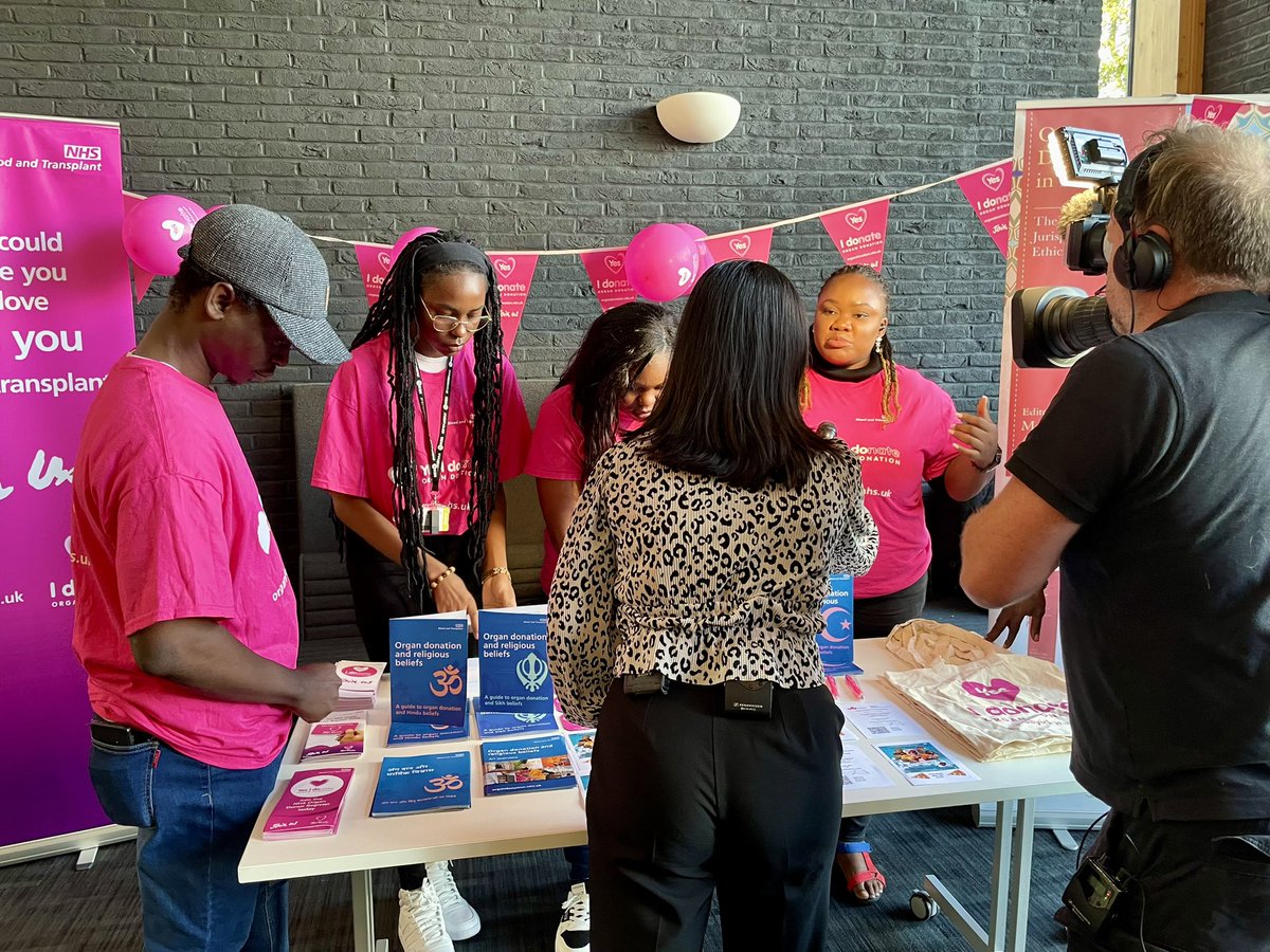 📺 Tune in to @itvanglia tonight at 6pm & catch @uob_ihr’s #OrganDonation student volunteers & Prof @gurchrandhawa discussing their involvement in this important #PublicHealth campaign ❤️‍🩹 Their week of events includes film screenings, #research presentations & networking ops 🎬