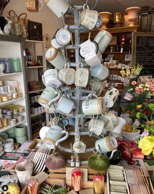 Tupelo Honey: The most charming floral and boutique gift shop in Charleston, South Carolina - Charleston Daily - bit.ly/48haXVk

#CharlestonShopping #CharlestonLocal #FemaleOwned #FloralServices #CharlestonWedding #CharlestonDaily