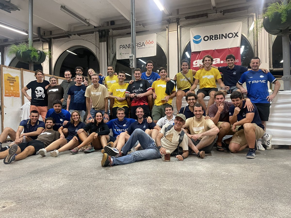 TAKE_Tolosa's tweet photo. Aurten ere iritsi gara #TAKEABEER festaren amaierara! 🤩 

Aurreko urtean esan genuen, eta berriro diogu, zuei esker, IKARAGARRIA izan da. 🥰😍 Esker hitzak besterik ez ditugu egun hauetan zerkausian izan den giroa ikusita! 🔝

1/4 ⬇️ https://t.co/PYDpS7zmEx