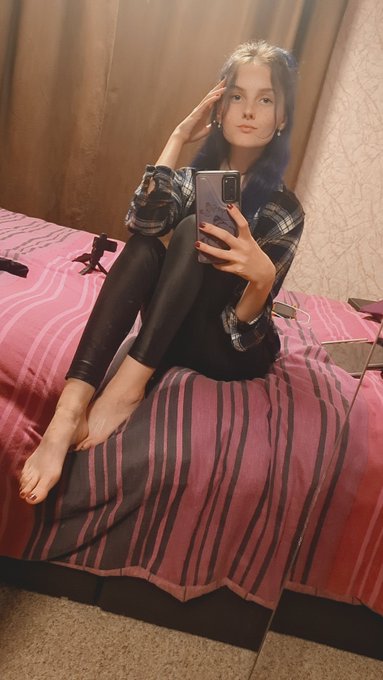 Will you be my teddy bear >?< 🧸 💜🖤 https://t.co/TbwiufXQMv https://t.co/hpoETb7tCd<a href="/tag/linkinbio"class="tags"><span>#linkinbio</span></a><a href="/tag/gothbabe"class="tags"><span>#gothbabe</span></a><a href="/tag/redheadbeauty"class="tags"><span>#redheadbeauty</span></a><a href="/tag/onlyfansbabe"class="tags"><span>#onlyfansbabe</span></a>