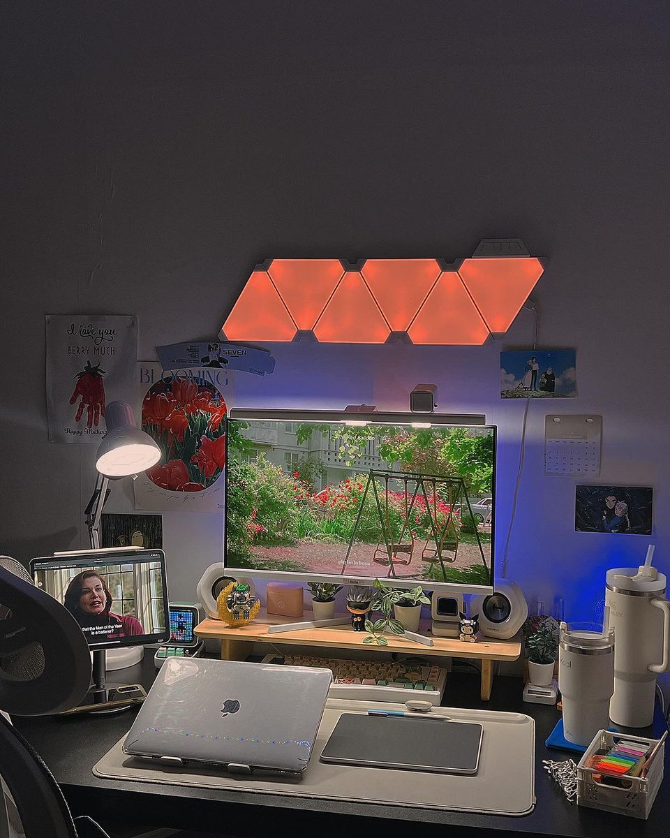wacomedu's tweet photo. This tidy desk setup by #WacomStudent @bellie_welly is ready for a productive week. โ๏ธ Peep that new #WacomOne tablet! ๐
Shop the all new Wacom One extended line: https://t.co/w9WmzJOksy ๐
#WacomForEducation #Education #EdTech #MondayMotivation #DeskGoals #WacomWorkspace https://t.co/oYkAZRJhKv