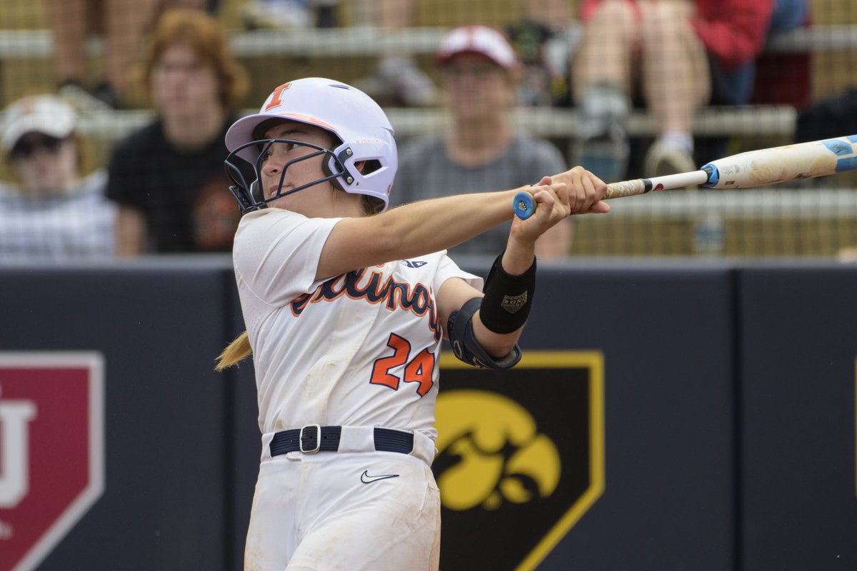 Illinois Softball tweet media