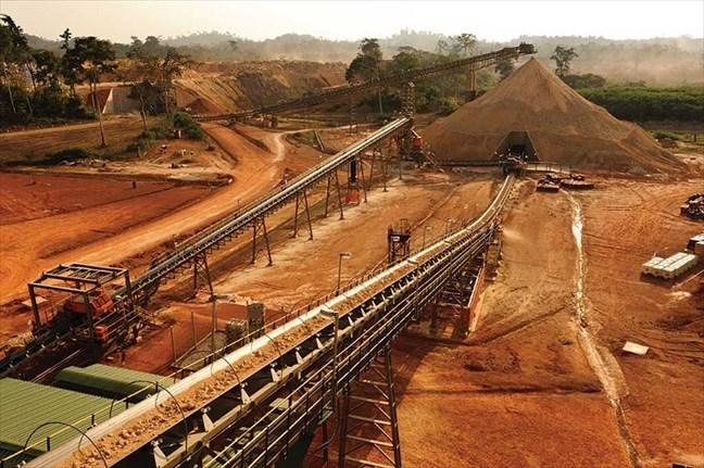 finance_sika's tweet photo. Dans une nouvelle évaluation, l'australien #PerseusMining rehausse ses prévisions concernant la mine d'#or de #Yaouré, dans le centre ivoirien, dont il estime qu'elle sera une importante source de production aurifère du pays. #CotedIvoire https://t.co/cvVNwx91yW https://t.co/SrEgoQcxk0