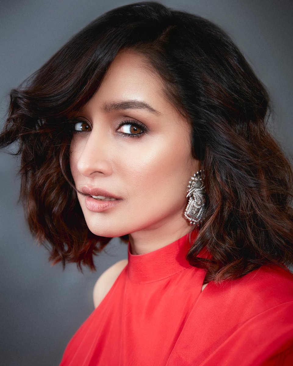 vybyrn's tweet photo. When Grace Meets Charms. 
#ShraddhaKapoor 🔥🥵 https://t.co/0Fx7ZD63Gk