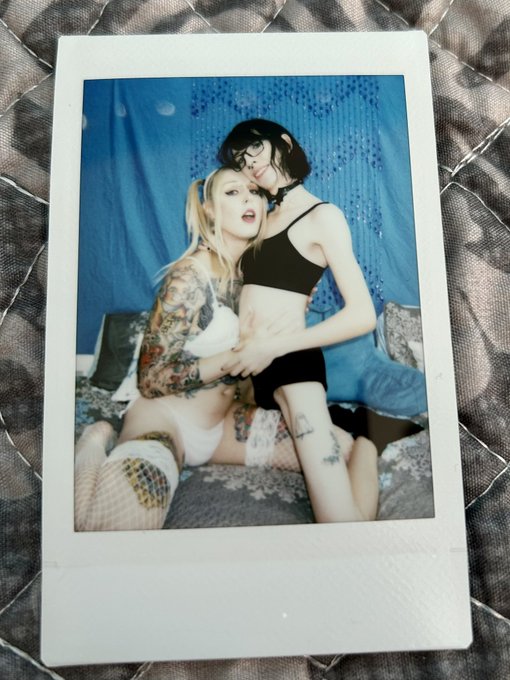 Had a great time on set for @QueerCrushX yesterday with @cutesy_succubus!  📸: @DvonKnightXXX  📸: @RosalynSphinx<a class="tags" target="_blank" title="On Twitter" href="/?out=eyJ0eXAiOiJKV1QiLCJhbGciOiJIUzUxMiJ9.eyJpYXQiOjE3MjIwNzA0NTEsImlzcyI6InR3cG9ybnN0YXJzLmNvbSIsIm5iZiI6MTcyMjA3MDQ1MSwiZXhwIjoxNzUzNjA2NDUxLCJyZWRpcmVjdF91cmwiOiJodHRwczovL3R3aXR0ZXIuY29tL1F1ZWVyQ3J1c2hYIn0.ABfYbQCokCI2Rdkepy_Uldr3w-TTCJlgQX1JWUpE7KfkBL62RSvFqbDHXLIiZUR-0dwYDu72Da63soCxLqL2Rw">@QueerCrushX</a><a href="/tag/mvsales"class="tags"><span>#mvsales</span></a>