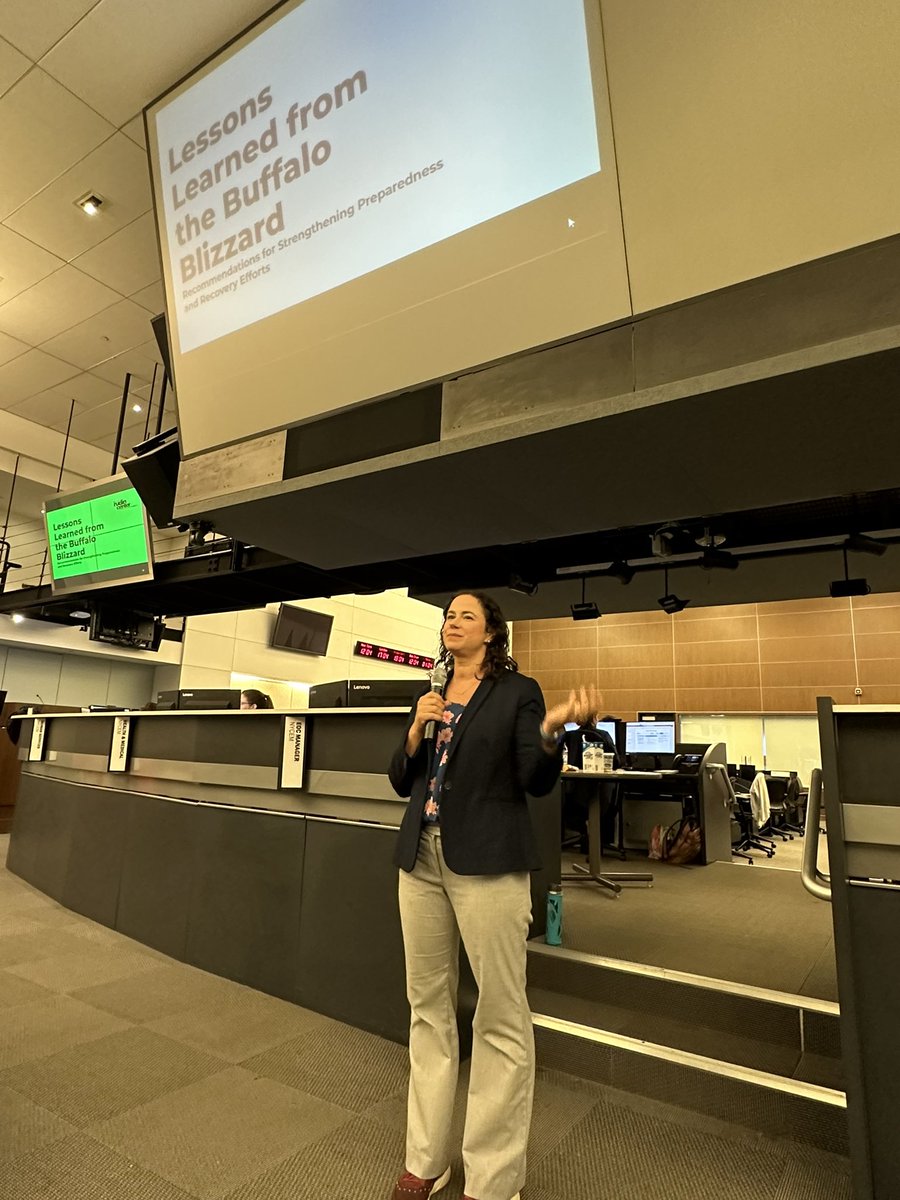 Sarah Kaufman, executive dir. of <a href="/NYURudin/">Rudin Transpo Ctr</a> shares vital insights into Buffalo’s catastrophic Dec. ‘22 blizzard with NYC’s emergency managers. 

<a href="/NYURudin/">Rudin Transpo Ctr</a> has led a analysis of the storm to advise the City of Buffalo on improving blizzard management in the future.
