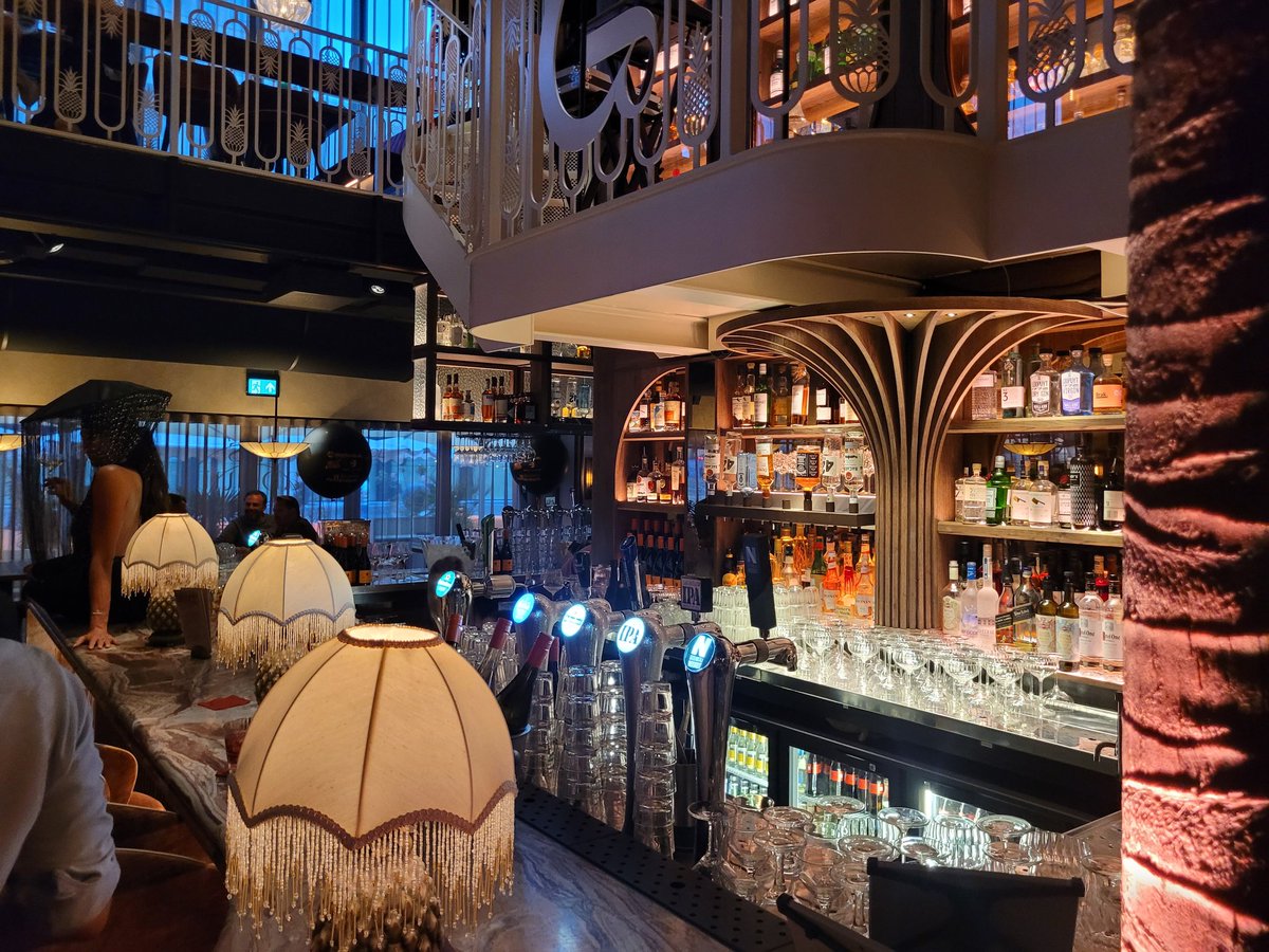 #GastvrijRotterdam netwerk diner, bij Grace in #Rotterdam. Ik ben de komende drie dagen in de Maasstad, als je eens wilt praten over hoe we maaltijdbezorging naar een hoger niveau kunnen tillen op een manier die eerlijker is voor restaurants en bezorgers. #bezorgerscooperatie