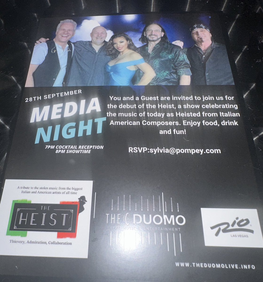 The talented <a href="/NieveMalandra/">Nieve Malandra</a> at the front of a new show at The Dumo <a href="/RioVegas/">Rio Hotel & Casino Las Vegas</a> #Vegas <a href="/reviewjournal/">Las Vegas Review-Journal</a>