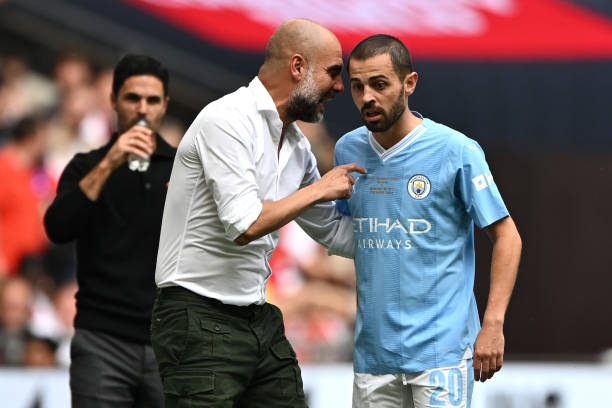 Walker: "Bernardo tem uma relação tão boa com o treinador que quando queremos dias de folga pedimos-lhe para ir falar com o Pep" 😅