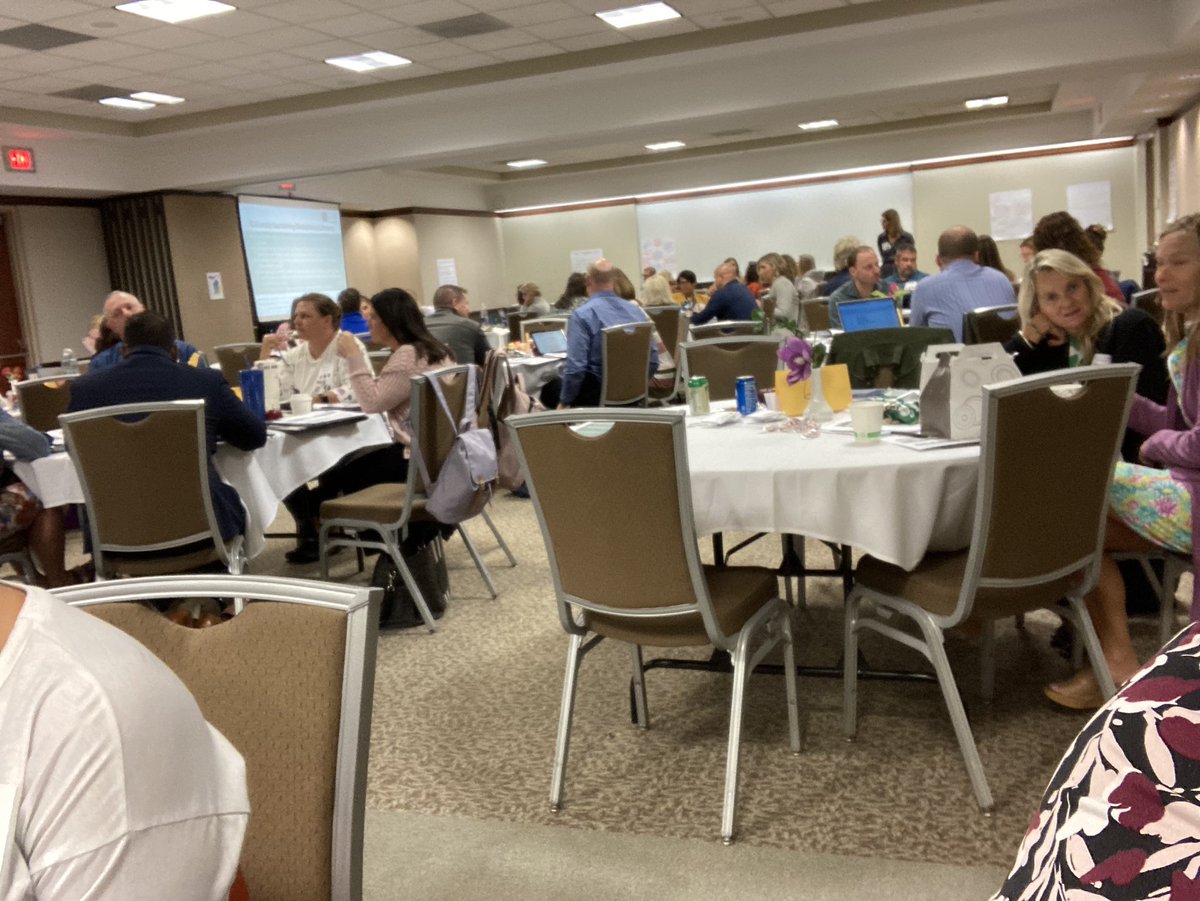 Great leadership conversations around Disciplinary Literacy #DLRetreat2023