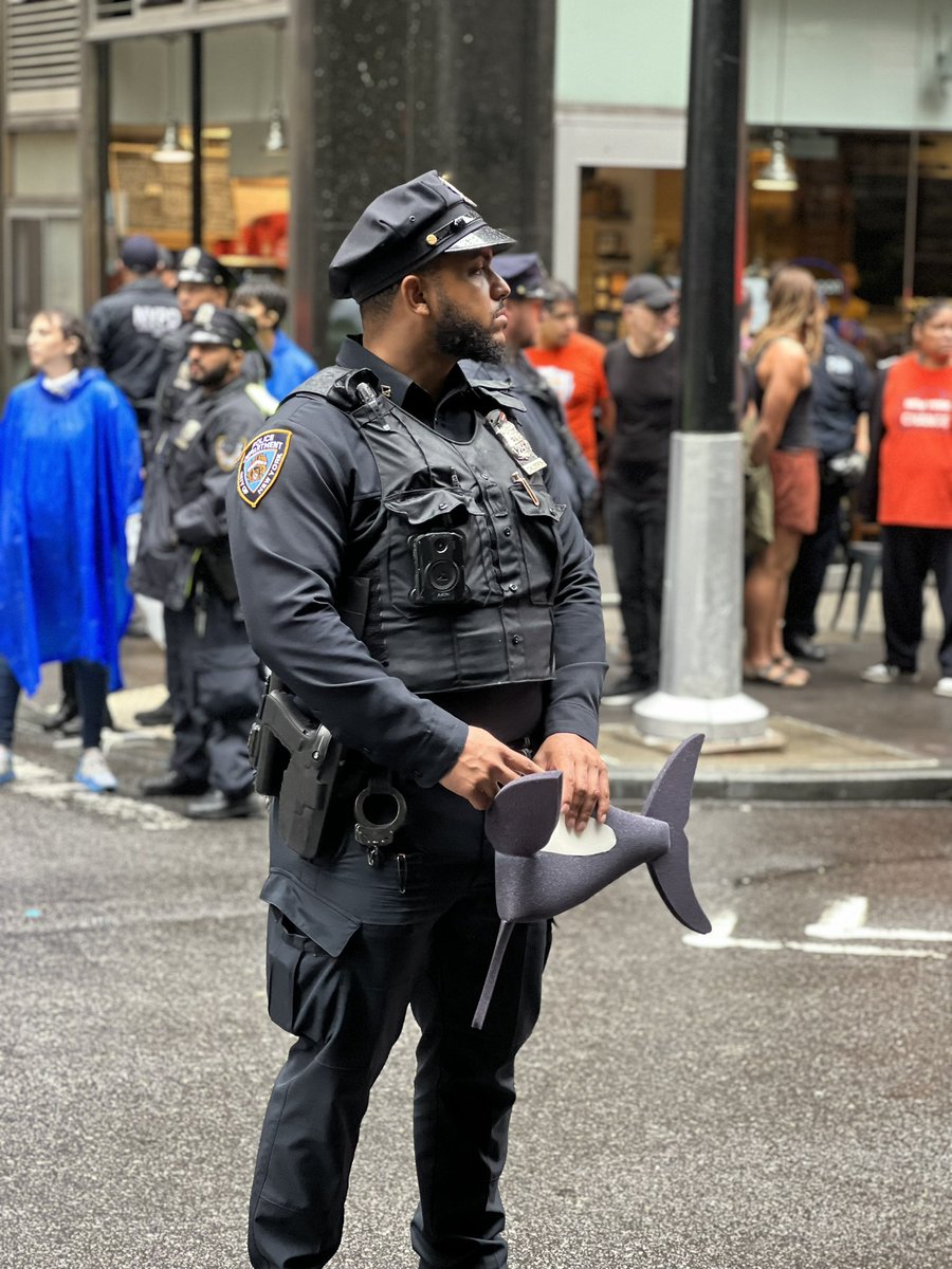 ATTN: Orca confiscated by NYPD at the mass civil disobedience against the fed for being the largest backer of fossil fuel projects.

Orca’s get in formation we swim at dawn 🤿