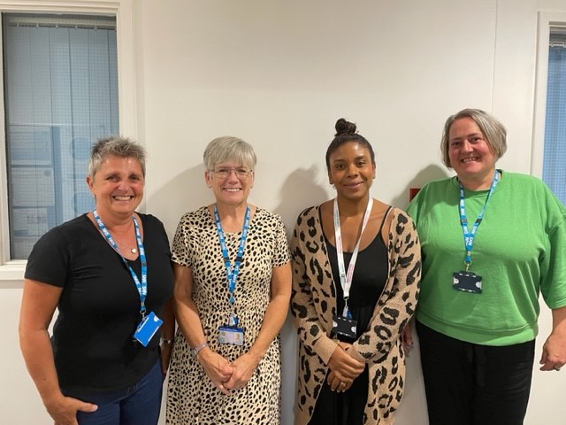 Porchlight1974's tweet photo. Proud that this team, who support homeless hospital patients, have been nominated for a @KentHsgGroup award.🏆

These Porchlight, @PathwayUK and NHS staff work together to stop patients returning to the streets when they're discharged.

A massive well done to them! https://t.co/PP5NoO2bUb