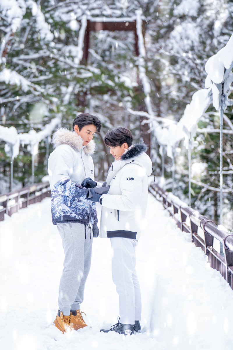 firstfh5's tweet image. จบลงไปแล้ว.. ผมรู้สึกผูกพันธ์กับอชิต์พอสมควรคงเพราะรู้สึกว่าลึกๆแล้วเรามีบางอย่างที่เหมือนกัน ขอบคุณอชิต์ที่สอนให้ผมมีสมาธิอยู่เสมอ ขอบคุณจาที่เต็มที่เป็นปัณณ์ที่ดีที่สุด ทำให้ผมรู้สึกถึงความรักของปัณกับอชิต์ได้ขนาดนี้ วันนี้ผมพาอชิต์มาส่งแล้วนะ
ขอบคุณมากๆ #BeMineSuperStarFinalEP