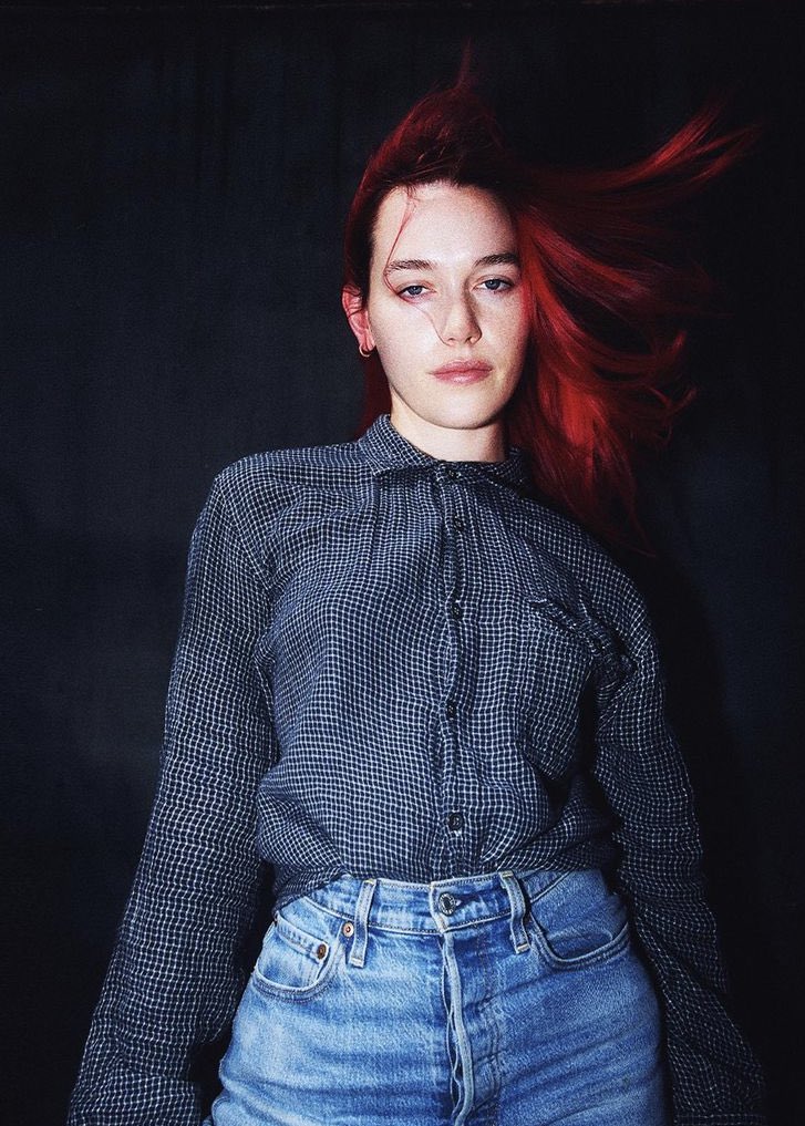 PortalVPedretti's tweet photo. SOCORRO! 🔥
📸 | Victoria Pedretti por Adam Kudeimati. https://t.co/vjxPtrHRcB