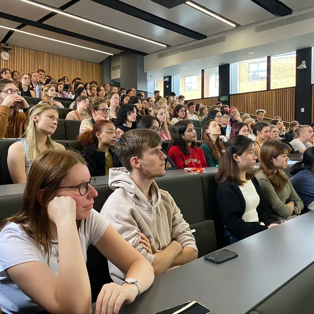 Welcome to Reading, new Study Abroad Programme students! We're so pleased you're with us at Reading. We hope you enjoyed Orientation today!

#StudyAbroad #UoRWelcome