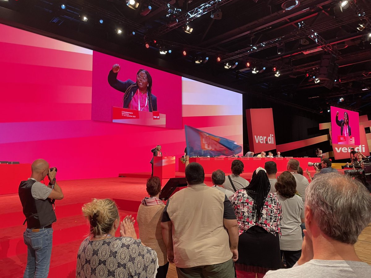 Romin Khan (@khan_lan) on Twitter photo Endlich einen so wichtigen Schritt weiter. Und ein Hammer Ergebnis. Mit der Juristin und vize Chefin von ver.di Rlp-Saar Rebecca Liebig wurde die erste Schwarze Frau in den <a href="/_verdi/">Ver.piss.di</a> Bundesvorstand gewählt. Unsere Aktiven feiern es, ich auch! #keinwirohneuns Endlich einen so wichtigen Schritt weiter. Und ein Hammer Ergebnis. Mit der Juristin und vize Chefin von ver.di Rlp-Saar Rebecca Liebig wurde die erste Schwarze Frau in den <a href="/_verdi/">Ver.piss.di</a> Bundesvorstand gewählt. Unsere Aktiven feiern es, ich auch! #keinwirohneuns
