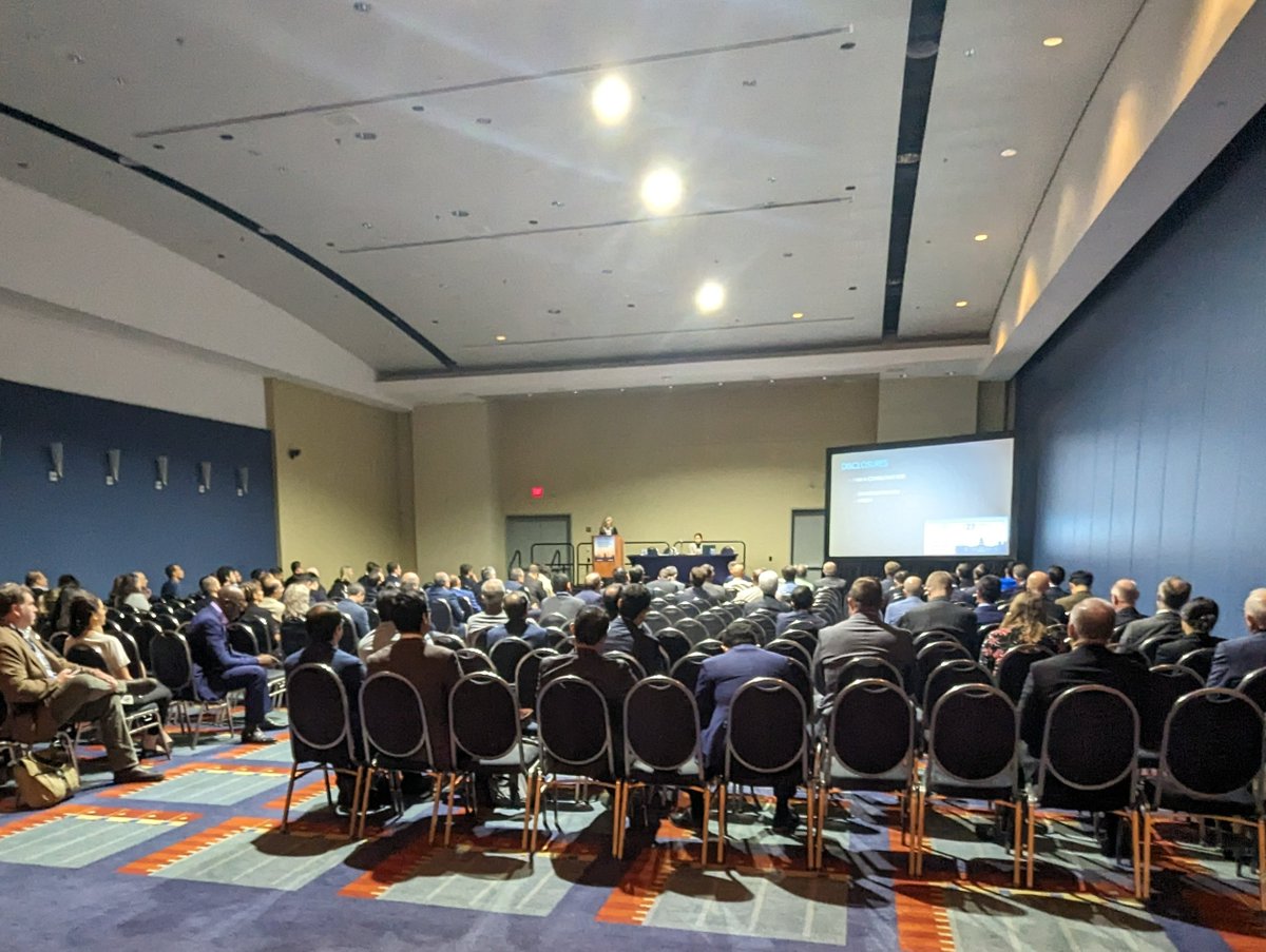 This is what a 7am #2023CNS Pituitary Guidelines session looks like when led by Dr. Germano, Chair of @NSTumorSection @MountSinaiNeuro. We owe many thanks to our Tumor Section colleagues for all of the fantastic content and engagement they provided! @CNS_Update @CNSResidents