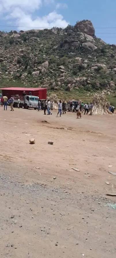 A heavily armed Oromia police and militia crossed into the Somali region and attacked Qoloji IDP camp in Babile district, Faafan Zone killing 6 of the IDPs sheltered there since 2016/7 when they fled a deadly ethnic targeting inside Oromia during height of the #OromoProtests.