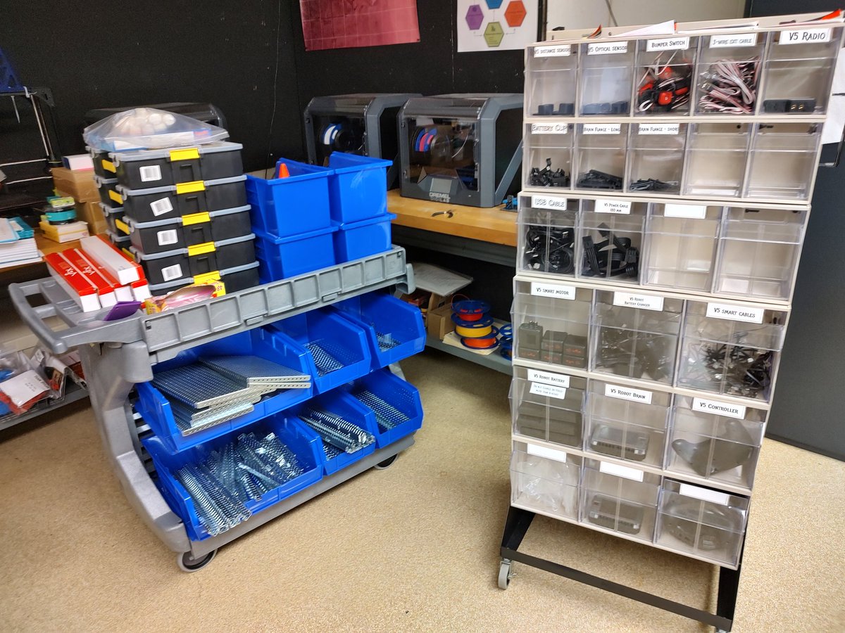 advanced_BHS's tweet photo. VEX Storage System
#pltwma
@Mass_STEMHub 
@MassLearning https://t.co/UOogjv4MdB