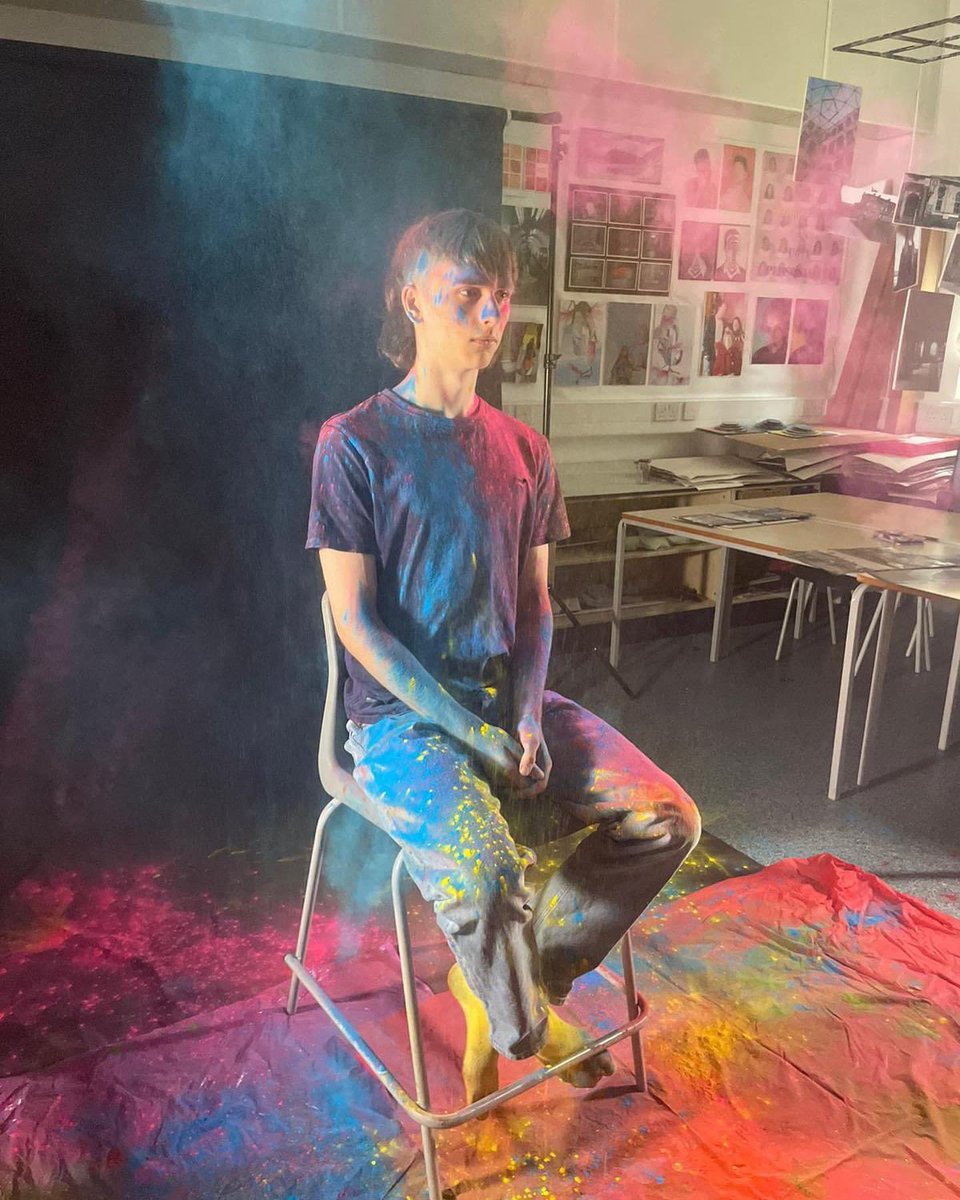 🌈A colourful way, to start the day!🌈

Our Year 13 Photography students getting creative with colour this morning <a href="/NBHS6th/">NBHS6th</a> <a href="/NorthBromsgrove/">North Bromsgrove High School and Sixth Form 🌈</a> 

#sixthformphotography 
#creative #teamcreative