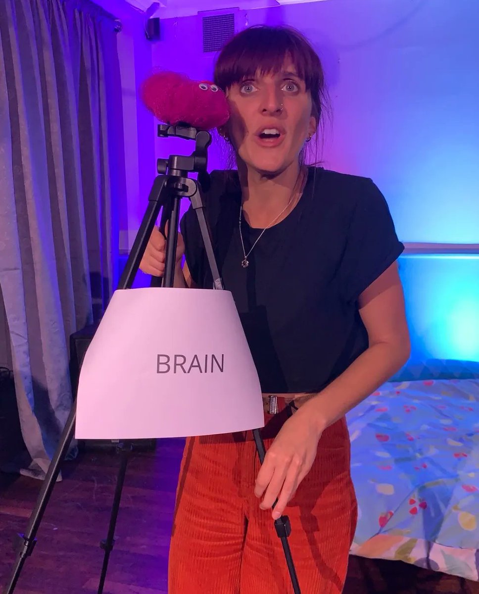 We start the week with a double bill, the first of which is also a double bill, so maybe it's a truple bill? 

Anyway, show no 1 (and 2 depending how you count) takes <a href="/imgree/">Simone Green</a> to <a href="/WansteadFringe/">Wanstead Fringe</a> for <a href="/BaloneyTheatre/">Baloney Theatre Company</a> 's The Room Upstairs and Robot Penguin

#reviews #fringetheatre