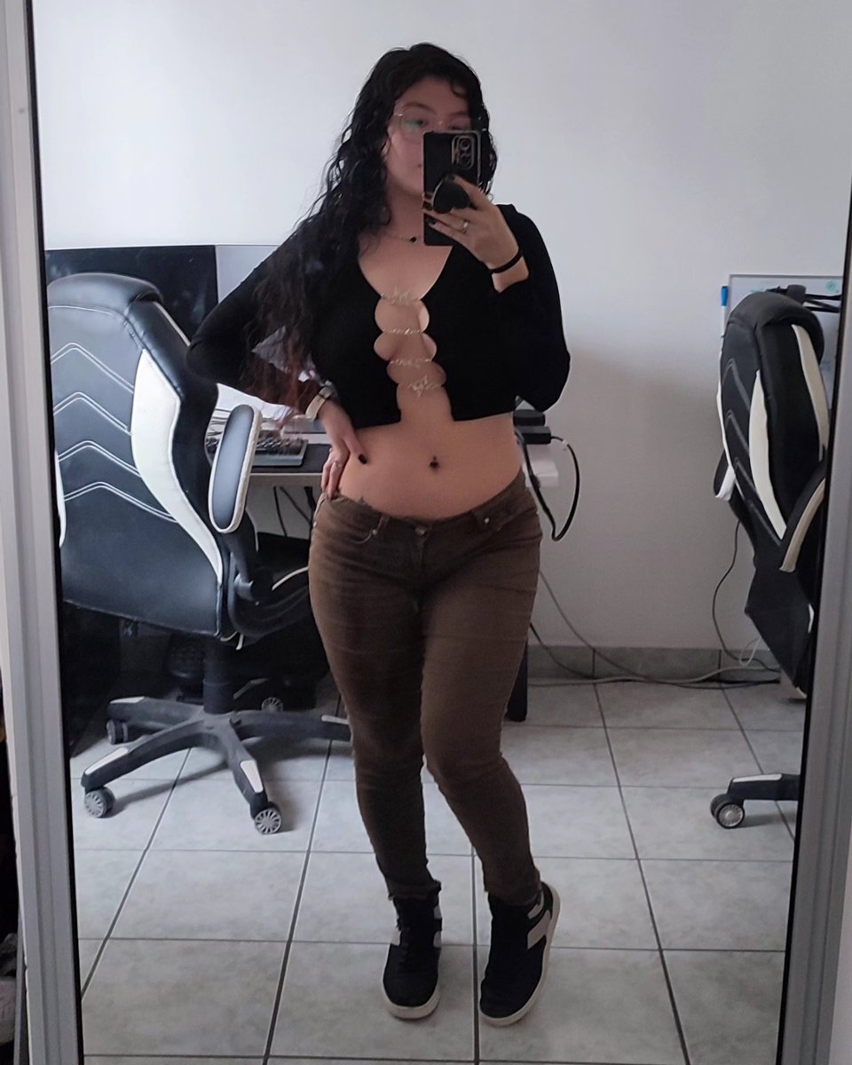 JassRotae's tweet photo. Uff🤤

#prettygirl #FiestasPatrias #parati #tendencia #SHEINContest https://t.co/mKuipYapae