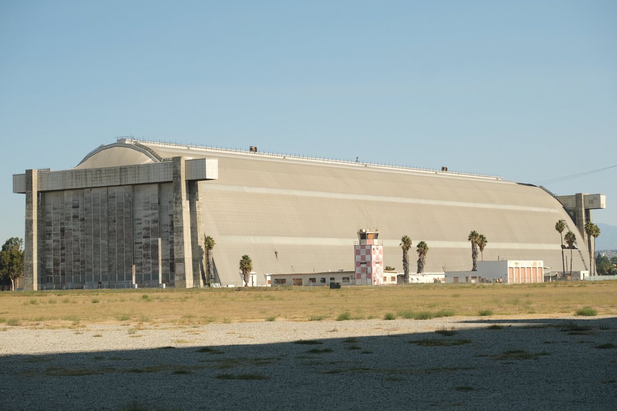 Happy Monday, Tustin!

This week, you may see activity at the North Hangar. The Navy is conducting its annual inspection and in the past, has utilized a large crane, which is pretty cool!